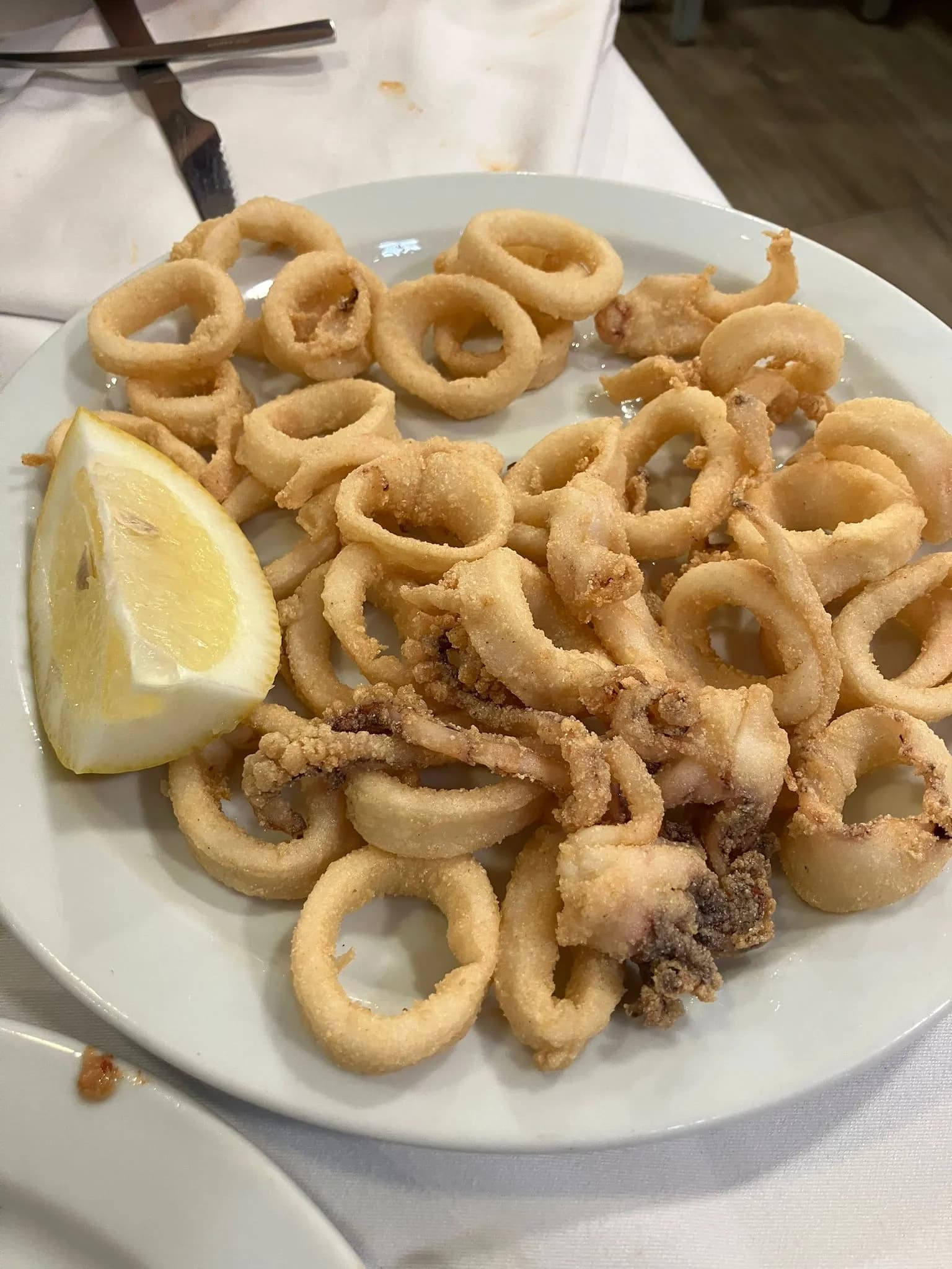 bar carmen tapa clasica de marisco en poblenou